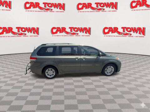 2012 Toyota Sienna