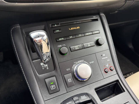 2011 Lexus CT 200h Premium