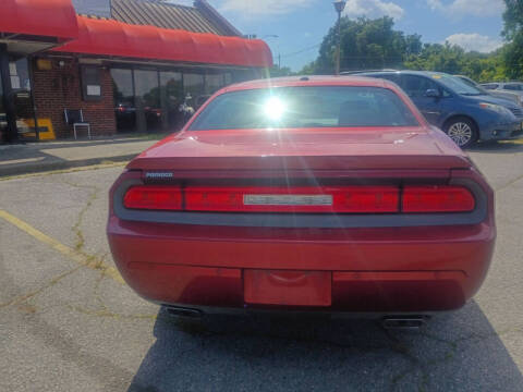 2014 Dodge Challenger SXT 100th Anniversary