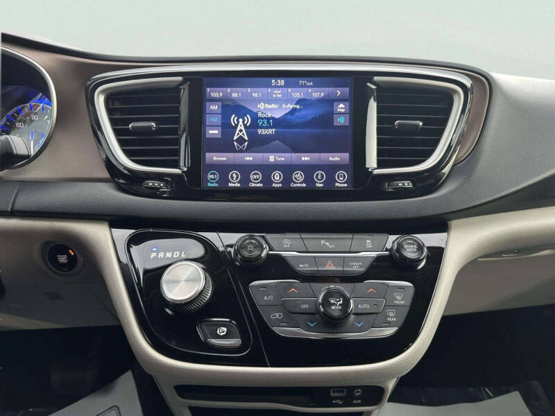 2018 Chrysler Pacifica Touring L