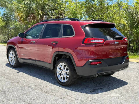 2017 Jeep Cherokee Sport
