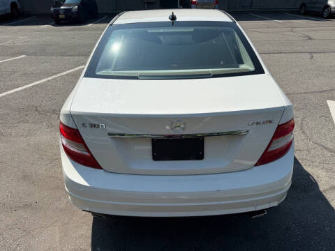 2011 Mercedes-Benz C-Class C 300 Luxury 4MATIC