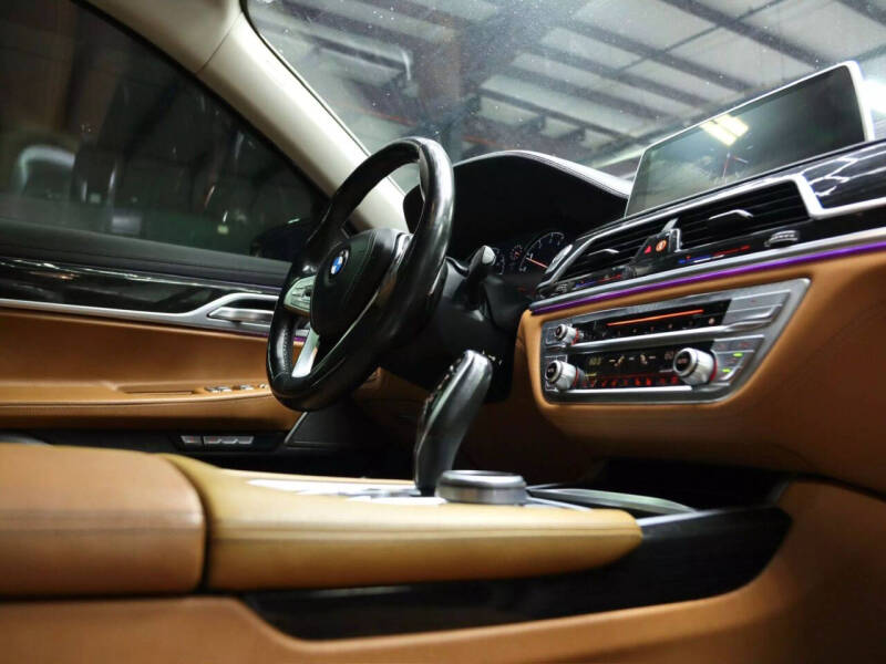 2016 BMW 7 Series 740i