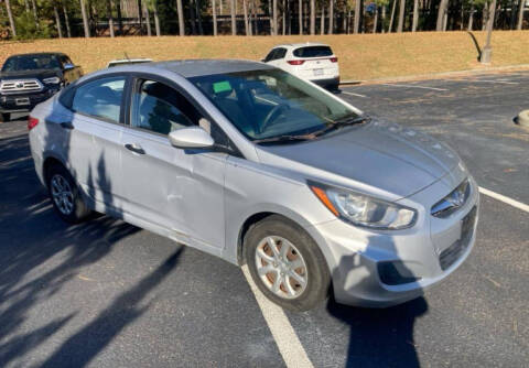 2012 Hyundai Accent GLS