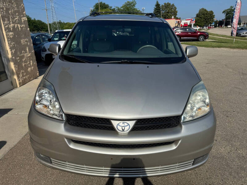 2004 Toyota Sienna XLE 7 Passenger
