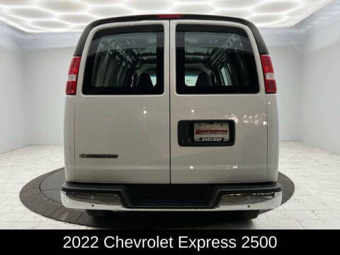 2022 Chevrolet Express 2500