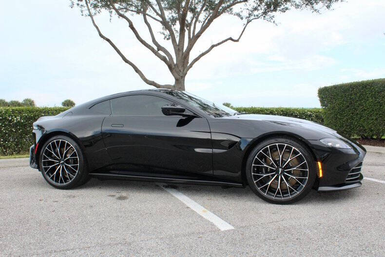 2023 Aston Martin Vantage