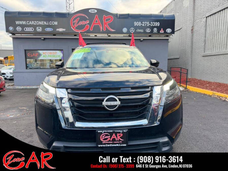 2023 Nissan Pathfinder SV