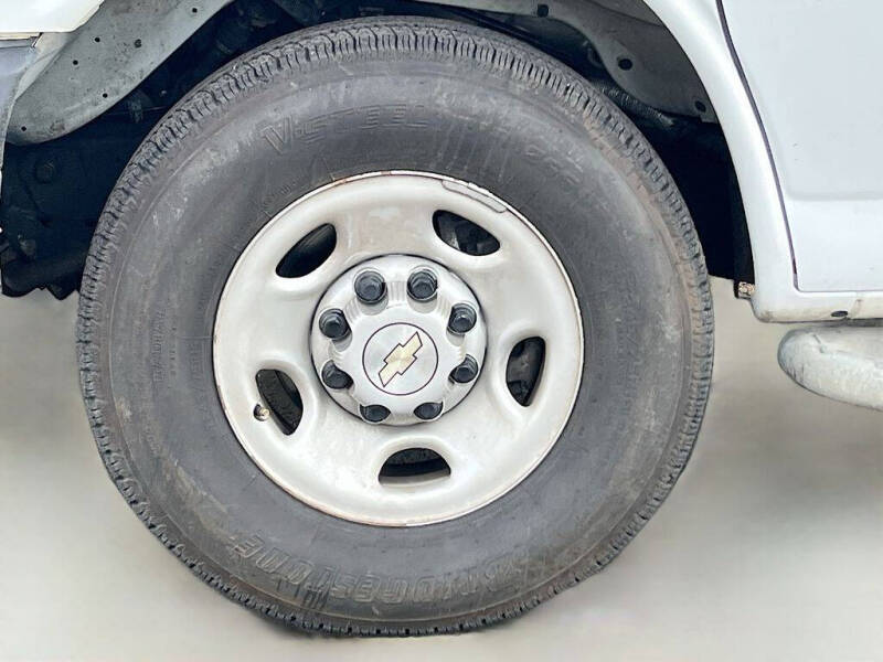 2023 Chevrolet Express 2500