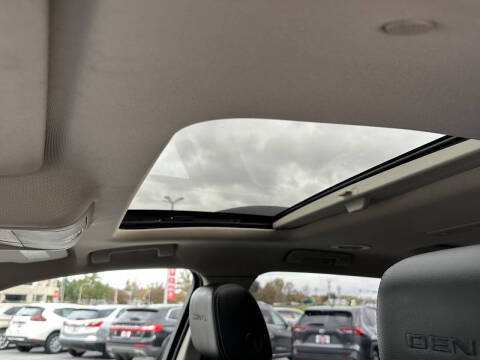 2019 GMC Acadia Denali