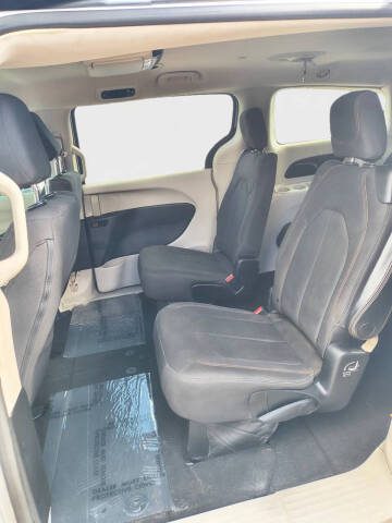 2019 Chrysler Pacifica LX