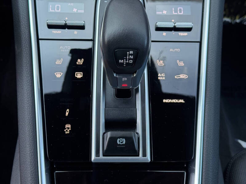 2023 Porsche Panamera 4 E-Hybrid