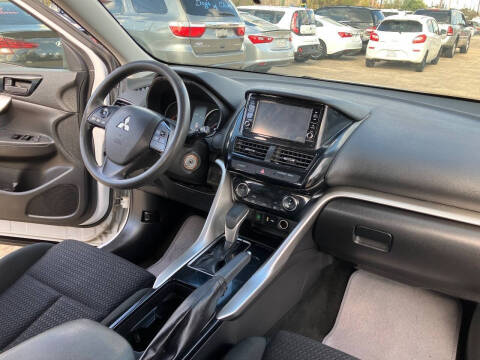 2022 Mitsubishi Eclipse Cross ES