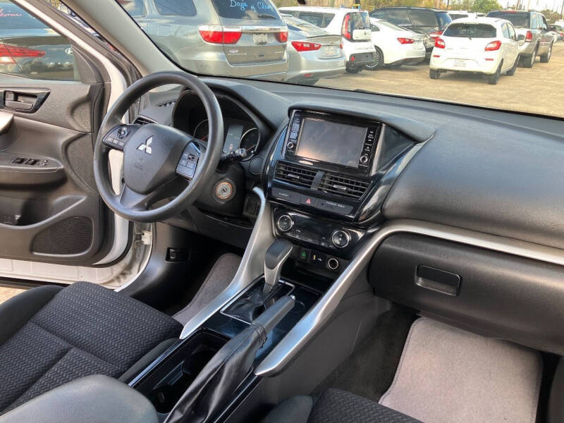 2022 Mitsubishi Eclipse Cross ES