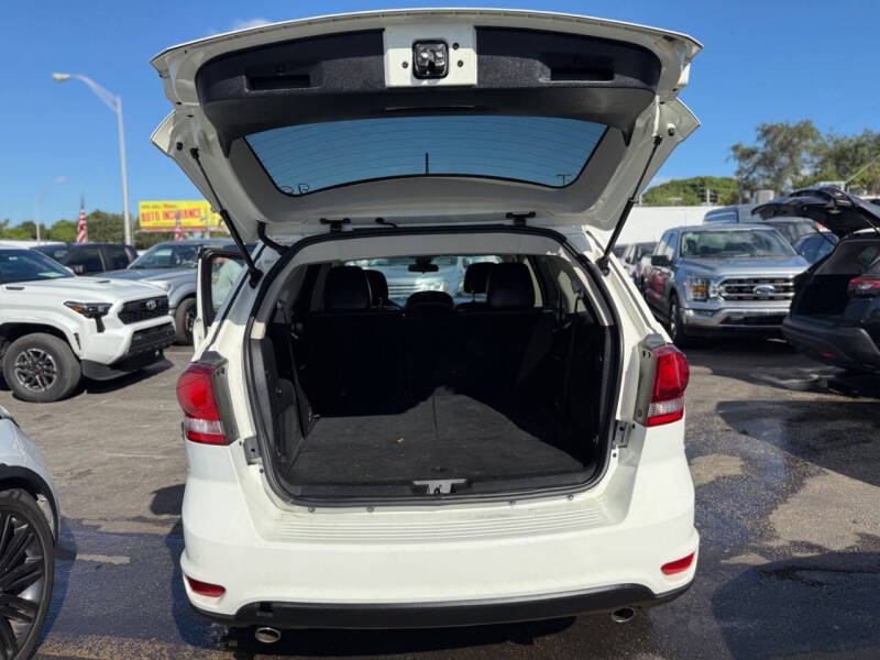 2018 Dodge Journey Crossroad