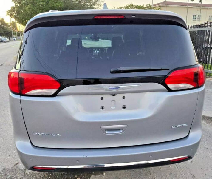 2018 Chrysler Pacifica Limited