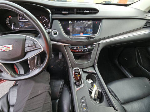 2018 Cadillac XT5 Luxury