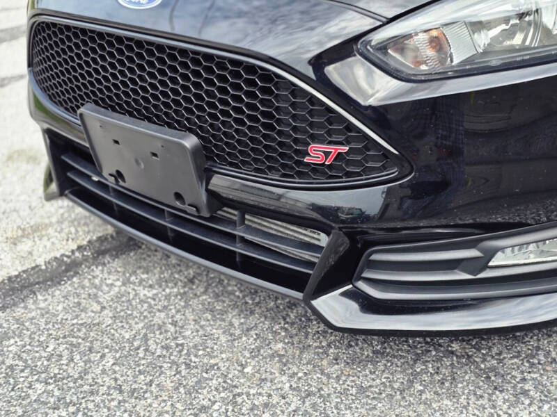 2018 Ford Focus ST
