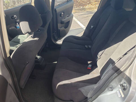 2012 Nissan Versa 1.8 S