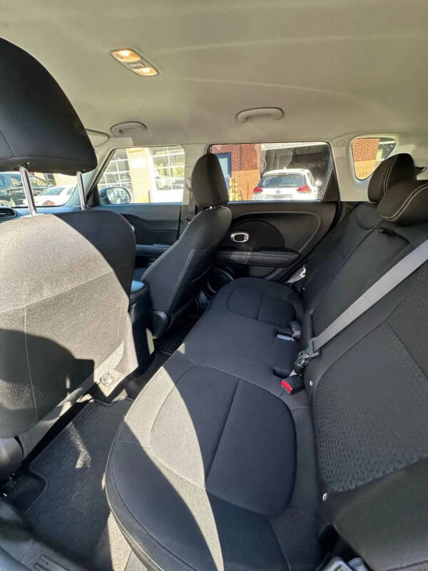 2015 Kia Soul +