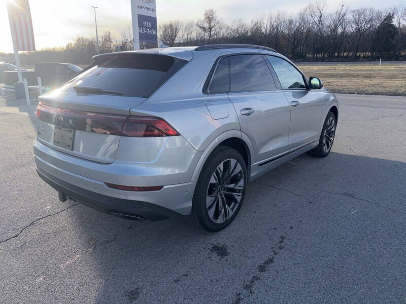 2025 Audi Q8 quattro Premium 55 TFSI