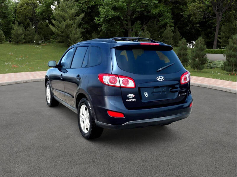 2011 Hyundai Santa Fe SE