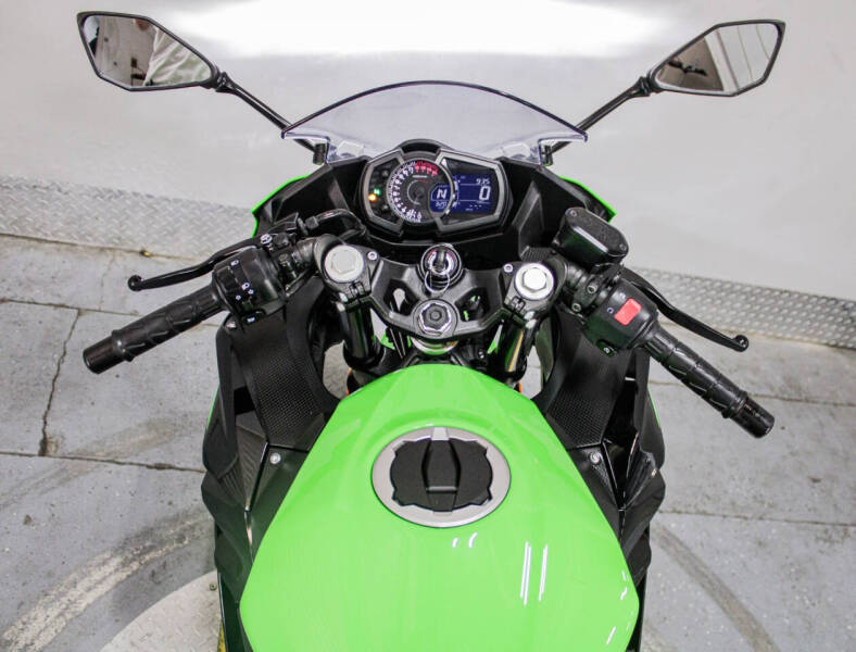 2022 Kawasaki Ninja 400 ABS KRT Edition