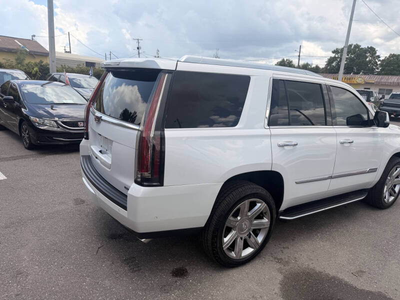 2019 Cadillac Escalade Luxury