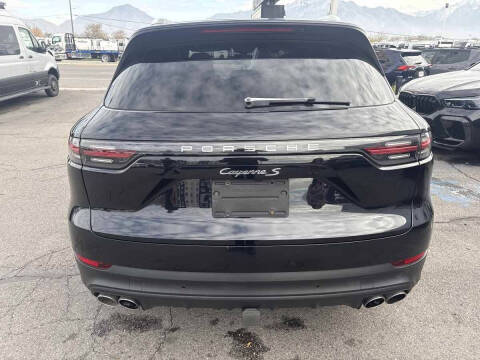 2020 Porsche Cayenne S