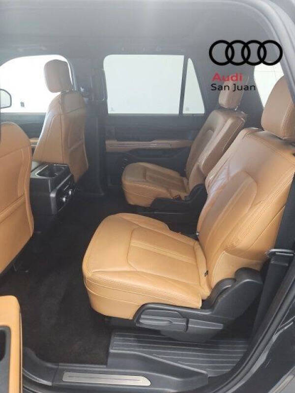 2022 Ford Expedition MAX Platinum