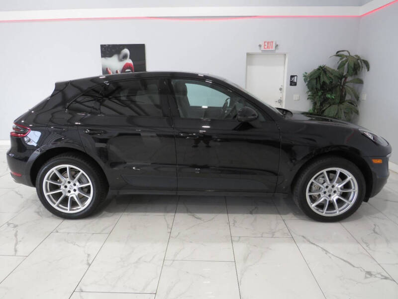 2016 Porsche Macan S