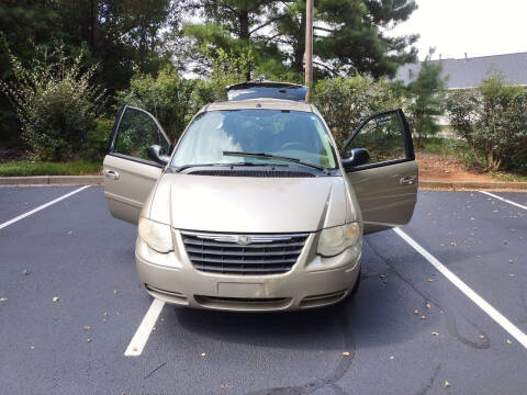 2007 Chrysler Town and Country for sale at Wheels To Go Auto Sales in Greenville SC