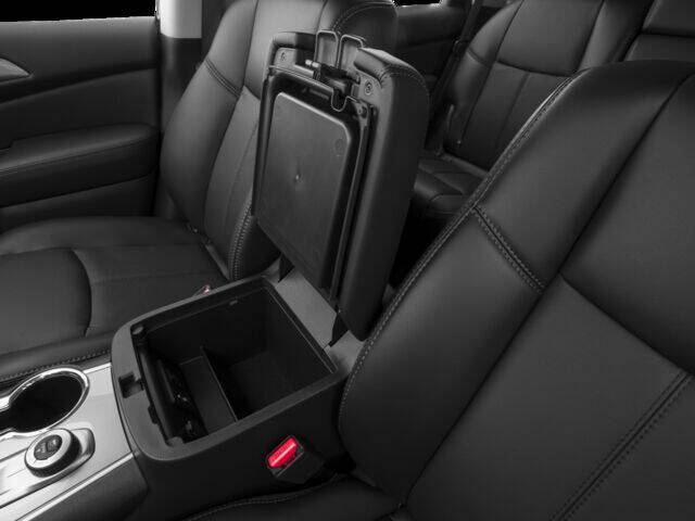 2017 Nissan Pathfinder SL