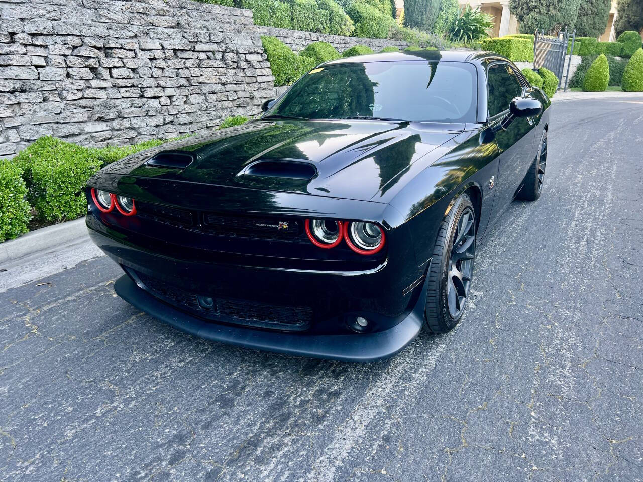 Black 2016 Dodge Challenger 392 HEMI Scat Pack Shaker 392 HEMI Scat Pack Shaker 2dr Coupe 2