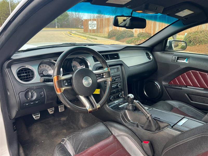 2012 Ford Mustang V6