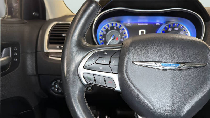 2016 Chrysler 300 C