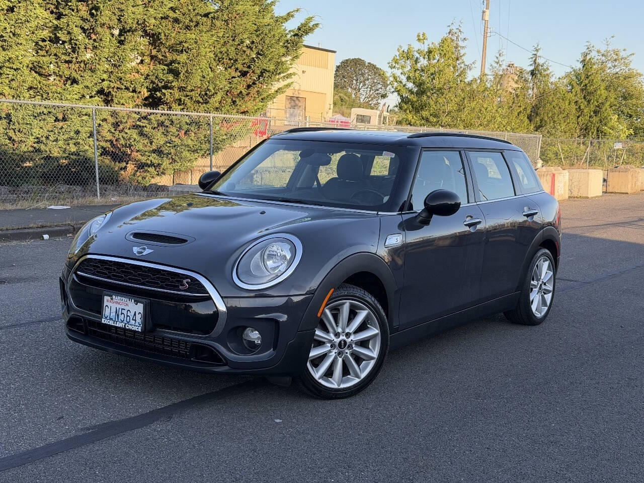 Moonwalk Grey Metallic 2016 MINI Clubman Cooper S Cooper S 4dr Wagon 2