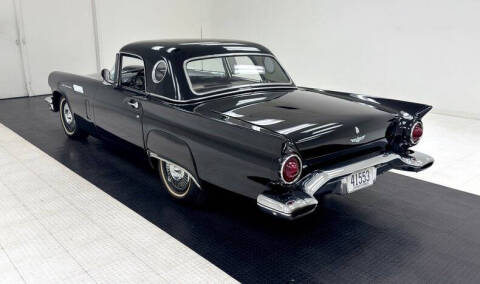 1957 Ford Thunderbird