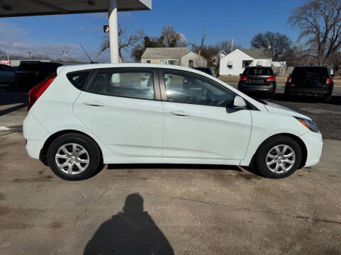 2012 Hyundai Accent GS