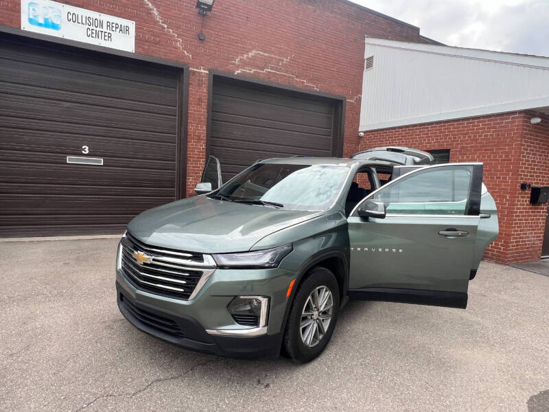 2023 Chevrolet Traverse LT Cloth