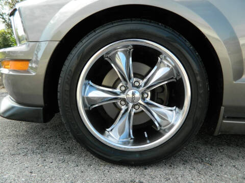 2005 Ford Mustang GT Premium