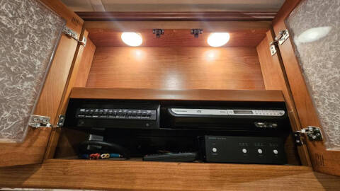 2009 Winnebago Itssca Meridian 34Y