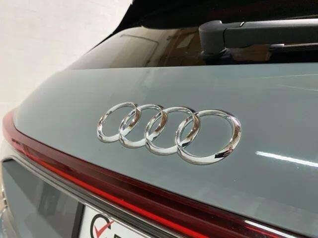 2024 Audi Q4 e-tron quattro Premium 55