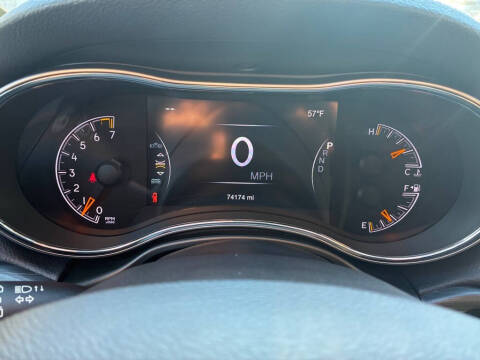 2020 Jeep Grand Cherokee Laredo E