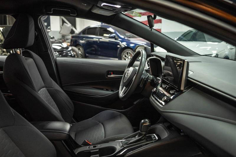 2024 Toyota Corolla Hatchback SE