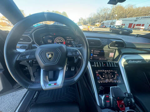 2019 Lamborghini Urus