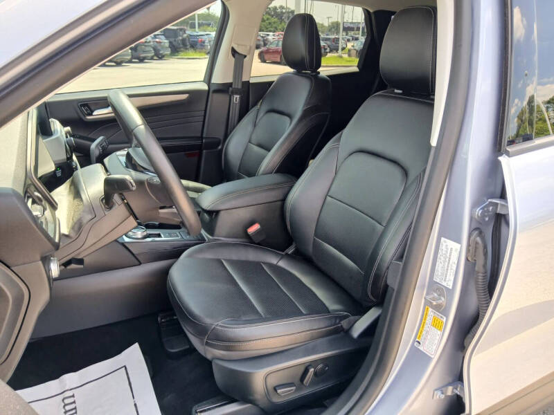 2022 Ford Escape Hybrid SEL