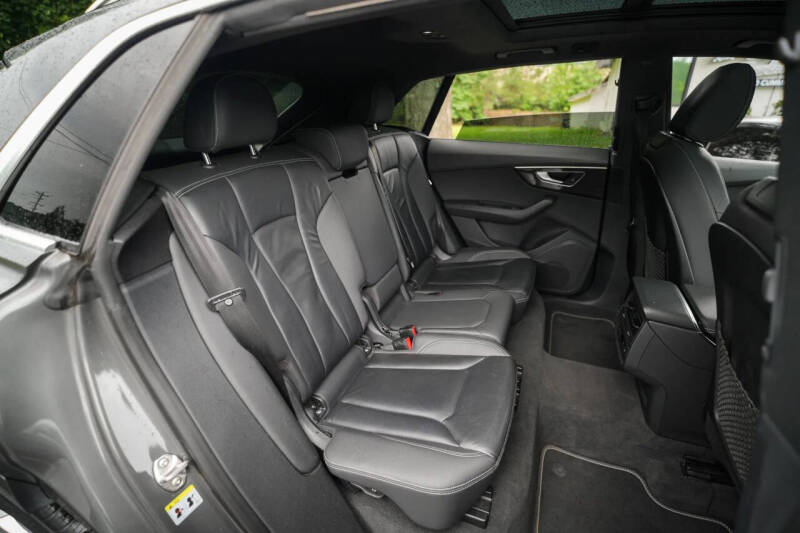 2019 Audi Q8 quattro Premium 55 TFSI