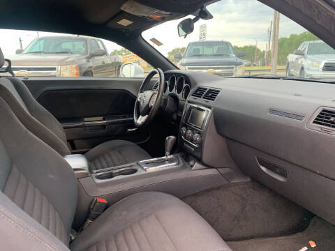 2013 Dodge Challenger SXT Plus