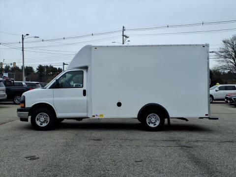 2025 Chevrolet Express 3500